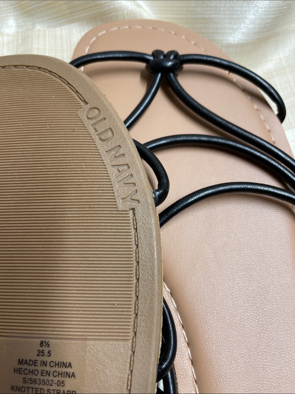 Old Navy Black Strappy Sandals with Tan Footbed - Women's Size 8.5 NWT - Picture 4 of 6